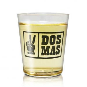 DOS MAS Shotbecher aus Plastik mit DOS MAS Logo