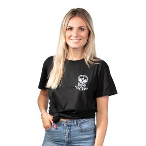 Salitos Fan T-Shirt black skull in schwarz mit Logo Print auf der Brust. Präsentiert von weiblichem Model. 